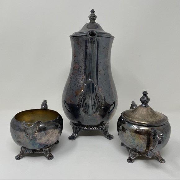 Antique WM Rogers 800 Silver Plate Footed Coffee Tea Pot, Creamer Serving Set - Picture 6 of 16